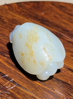 新疆的猫C123108 40.4克，油润有质感秋梨皮白玉籽料龙龟挂件