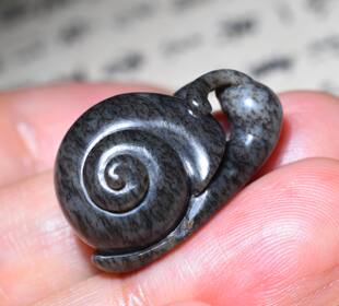 JJ032708新疆 且末翳糖蜗牛挂坠 猫6.6克肉质细腻