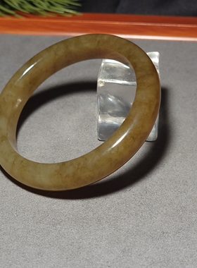 新疆的猫L082101 48.2克内径54.5mm脂粉度油糯细润的且末糖玉手镯