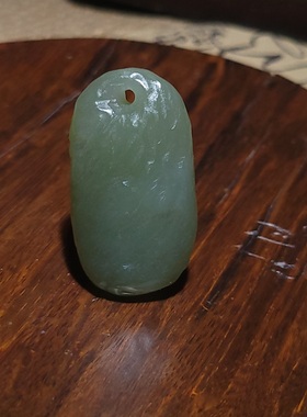 新疆的猫YQ120104 17.5克肉质细油性很好青海晴水仿古老光无事牌