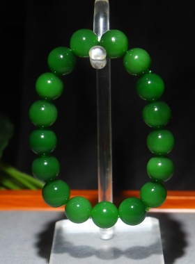 新疆的猫L043006 42.1克直径12mm色度纯正冰底菠菜绿碧玉圆珠手链