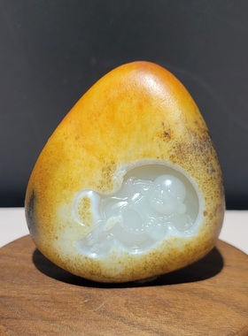 C011503新疆的猫80.4克惊艳感羊脂白苏工和田玉独籽弥勒佛挂件