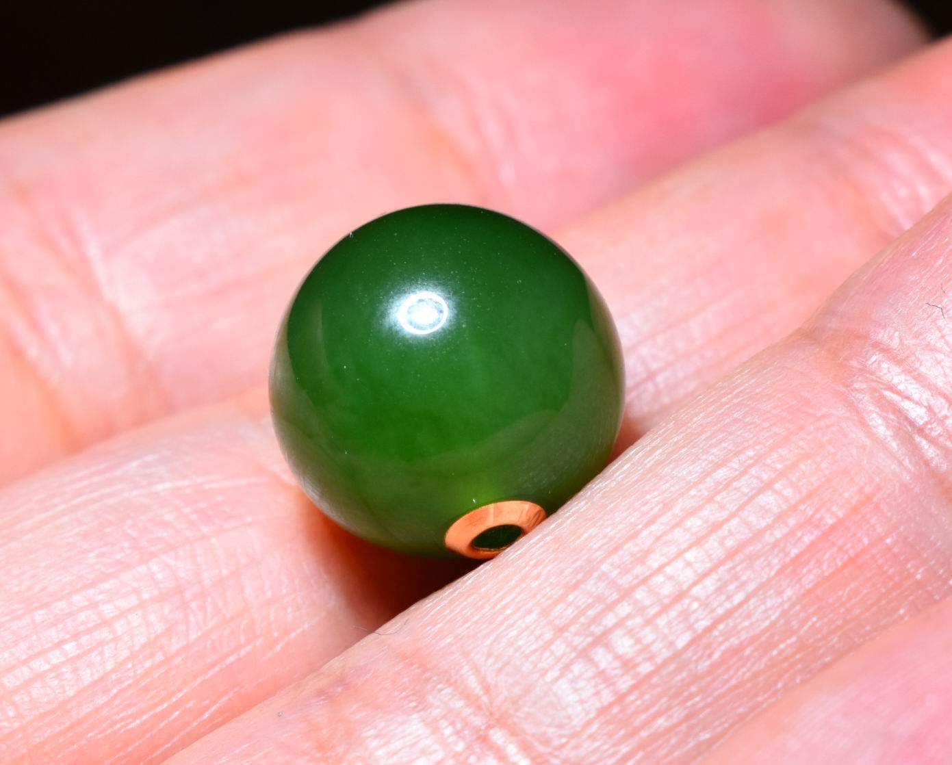 新疆的猫JJ121901  2.7克直径12mm俄料菠菜绿碧玉18k金转运珠