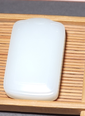 新疆的猫L111306 49.8克，精品高脂粉经典黑皮俄料羊脂白玉平安牌