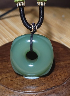 新疆的猫zg090903 14.1克，油亮纯净泛宝光碧玉鸭蛋青怀古平安扣