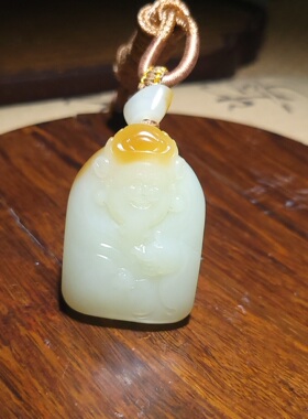 YQ122205 32.5克高油份油膏料新疆且末鸿运当头糖黄口玉财神挂件