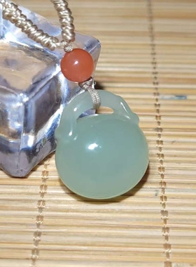 新疆的猫zg111601 6.2克含绳，冰润冒油青海晴水福袋