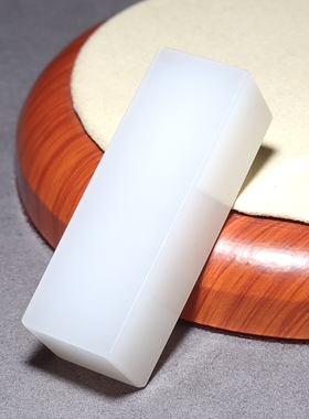 新疆的猫L112106 65.2克钢板料青海野牛沟浓白熟糯三高羊脂印章料