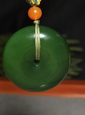 新疆的猫L110603 19.1克质感冰透油亮润泽的老坑菠菜绿平安扣