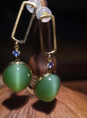 新疆的猫YQ110106 3.9克一对精美的猫眼碧玉18k金镶嵌钻石耳坠