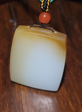 新疆的猫YQ102801 26.2克细腻油脂感极强的且末糖白玉平安无事牌