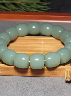 新疆的猫L111503 77.5克直径14-13mm油份极高且末青白玉直切手链