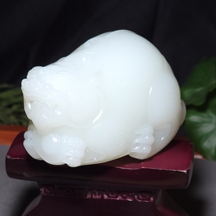 L012806新疆的猫267.3克脂粉极高黑皮俄料三高羊脂白玉貔貅和田玉