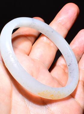 新疆的猫 53.5mm22.3克白玉点墨籽料苏工窄条手镯叮当镯SBH132