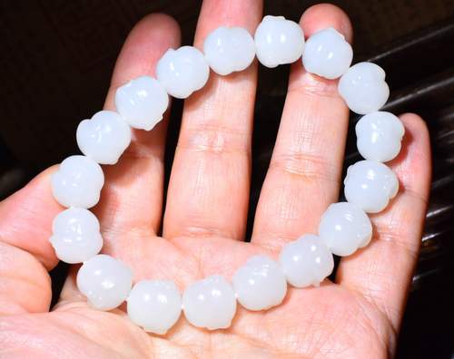 新疆的猫JJ112512 44.6克细润净美俄羊脂白玉羊脂白玉佛头手链