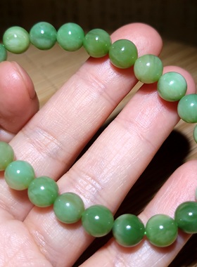 新疆的猫zg010401 17.7克，泛珠宝光泽的黑羊洞夹层料碧玉手链