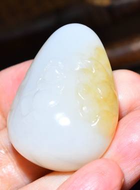 新疆的猫JJ112008 33.7克，老坑俄料糖羊脂白玉佛挂坠