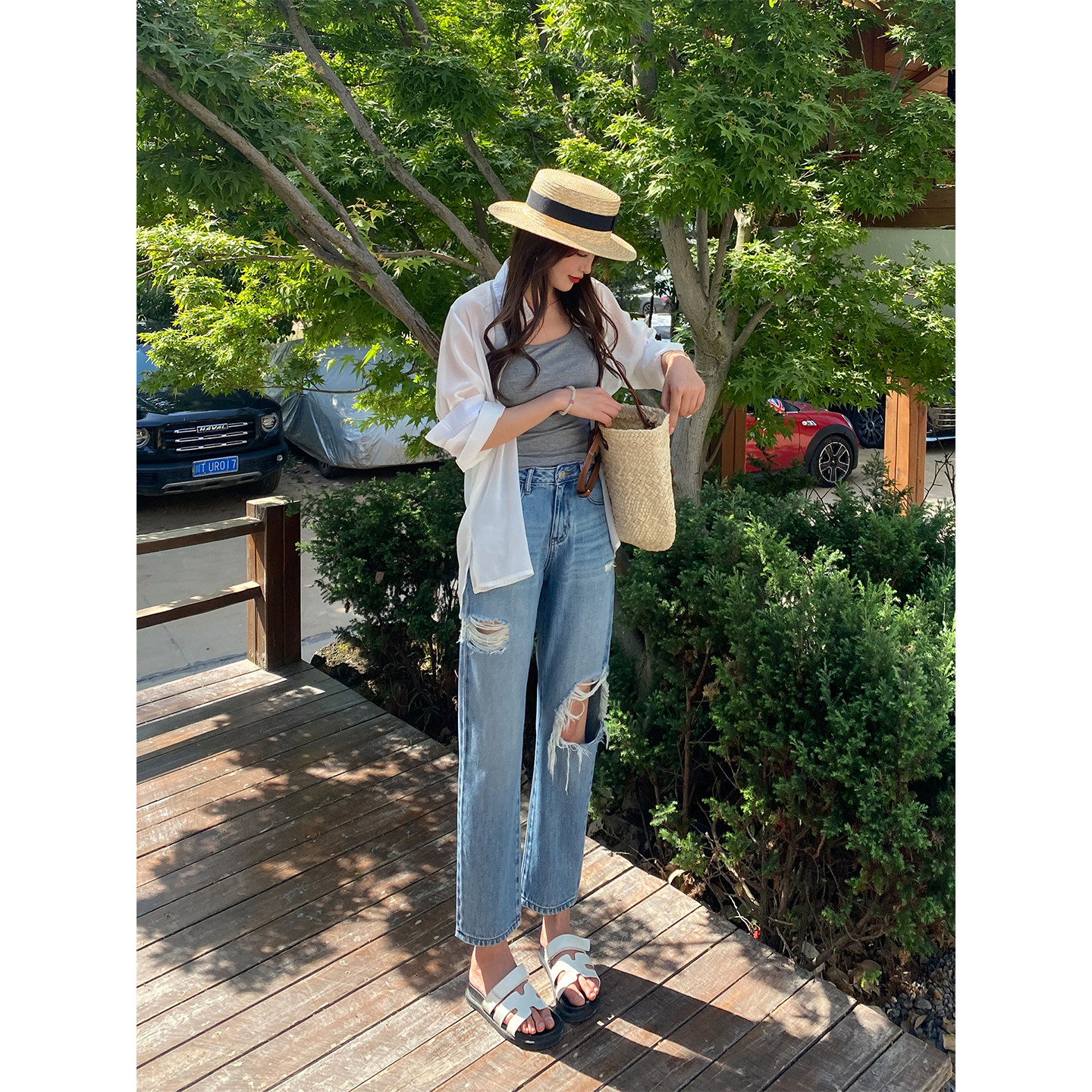 春夏新款大破洞高腰直筒牛仔裤女蓝色百搭显瘦九分宽松遮肉法棍裤