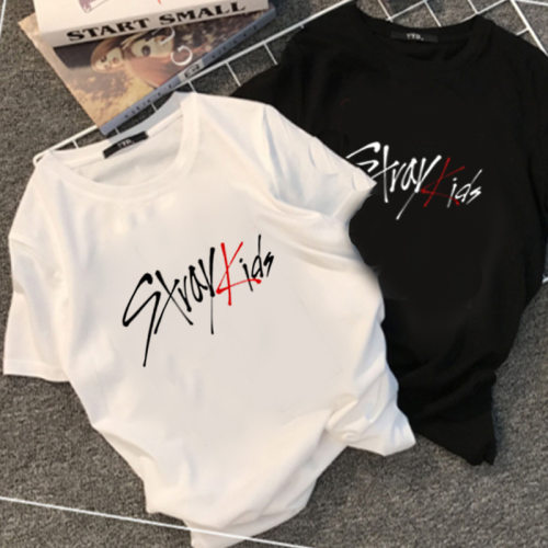 straykids衣服韩版宽松学生情侣夏新款黑白stray kids短袖T恤女