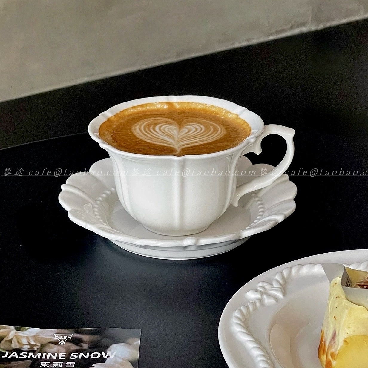 复古法式纯色花瓣珠点陶瓷拉花杯