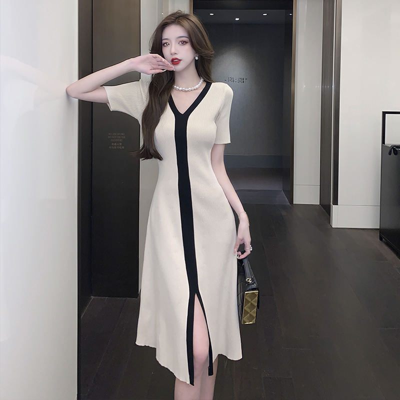 RY129#夏季新款法式复古V领修身显瘦黑白撞色针织开叉连衣裙女