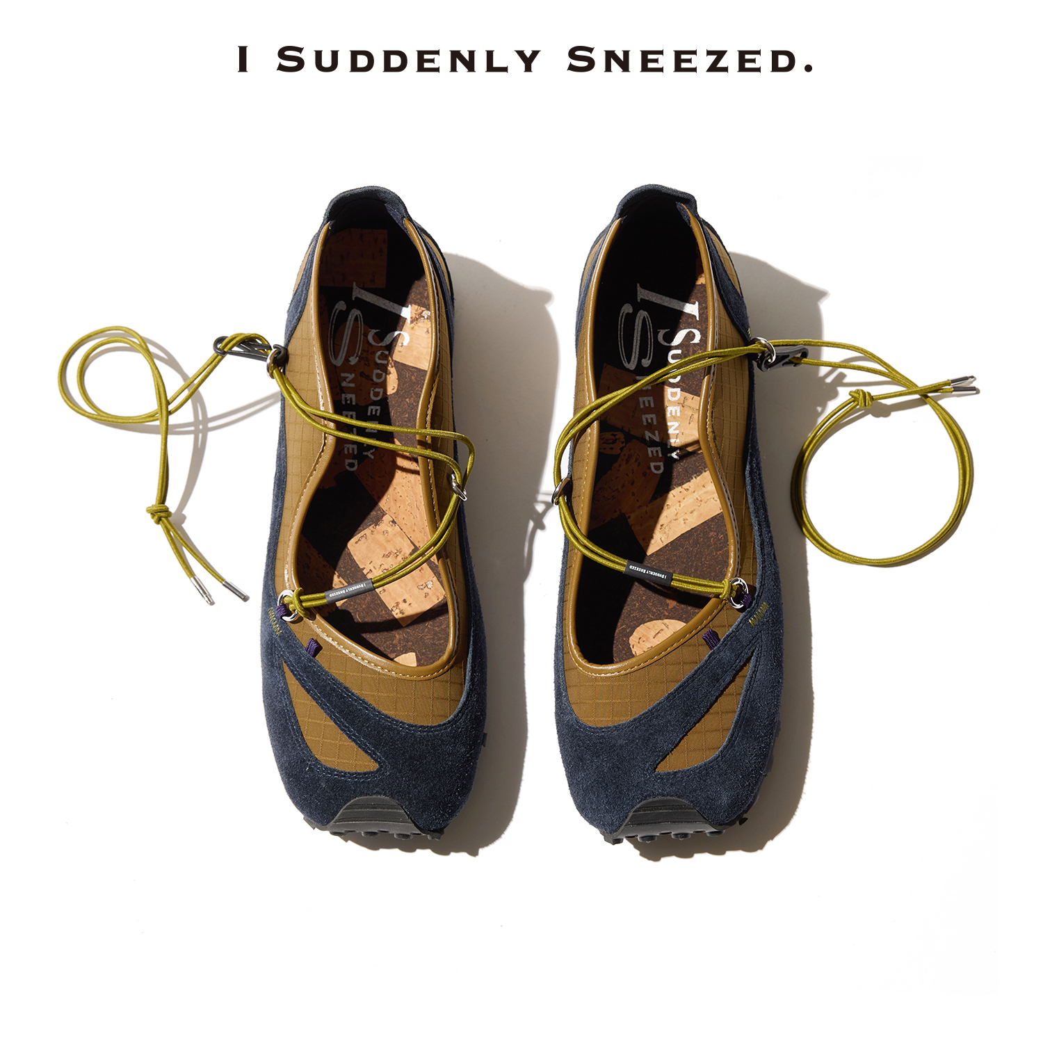 不沉闷的深色轻训芭蕾鞋