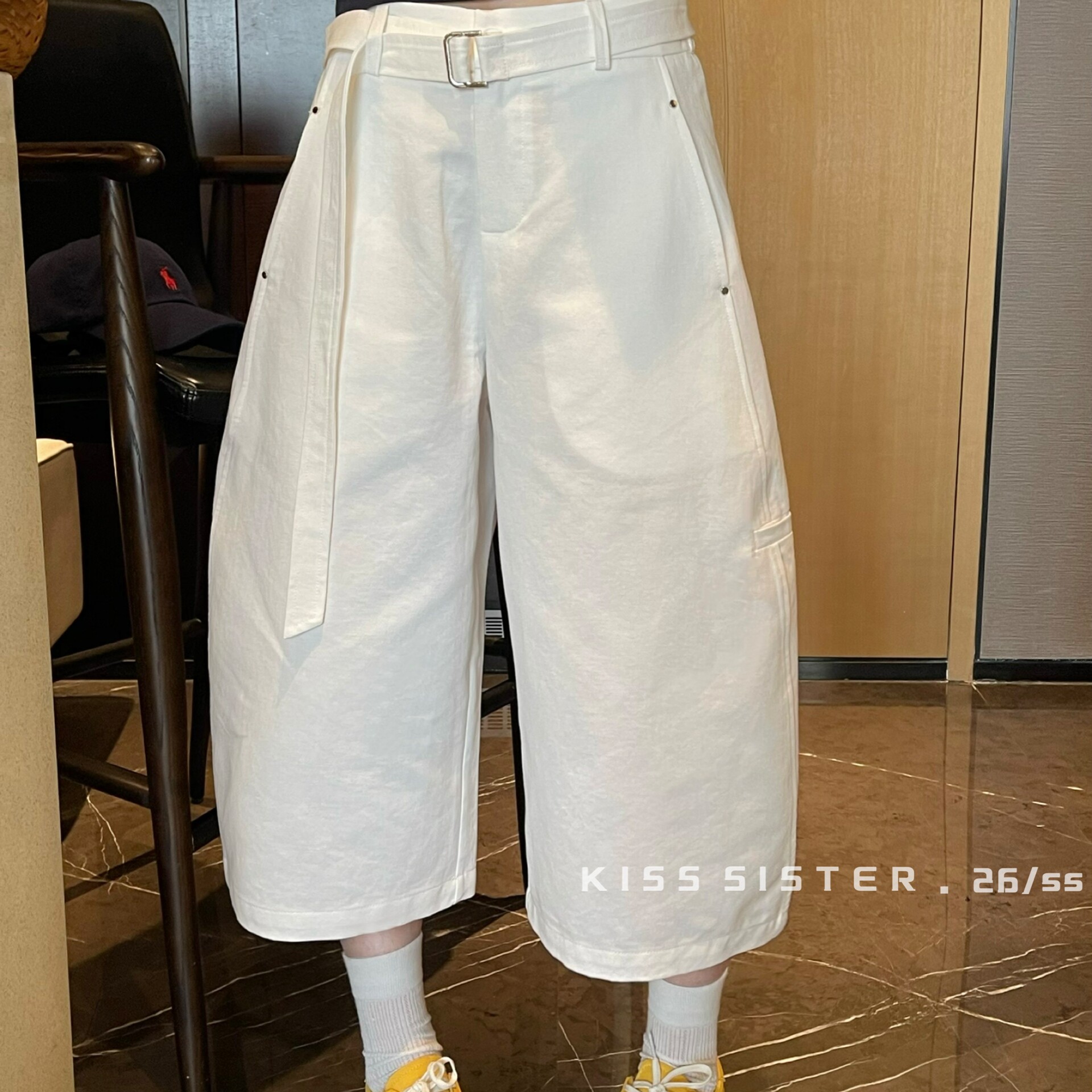 KISS SISTER-简白色阔腿七分裤高腰显瘦弯刀工装风休闲裤(配腰带)