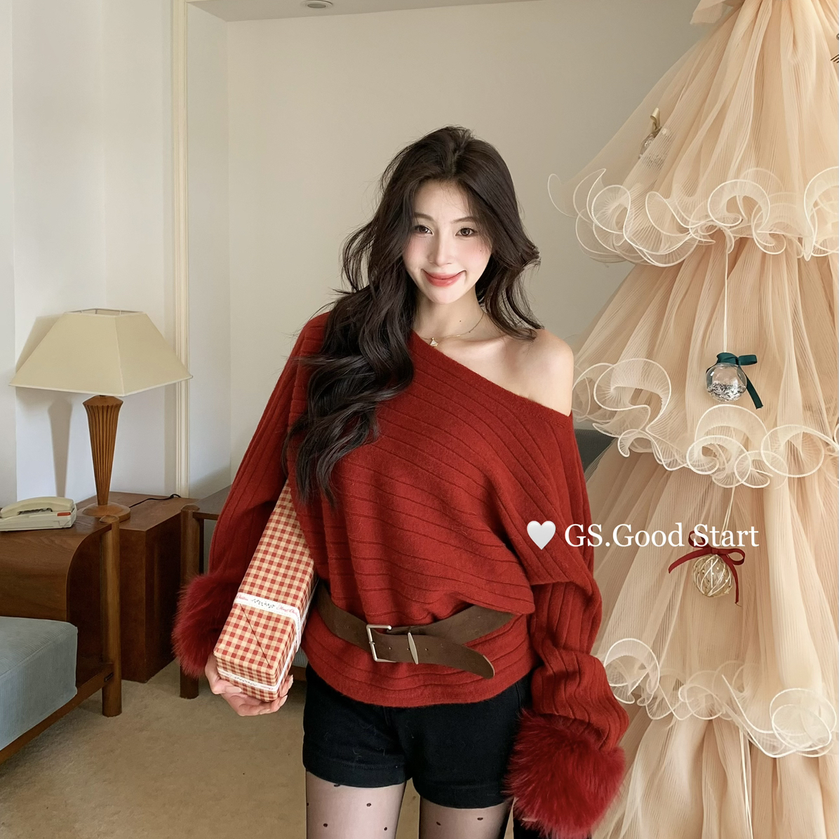 GS.GOOD START-补单王秋冬气质温柔露肩毛毛袖口针织小衫(配腰带)