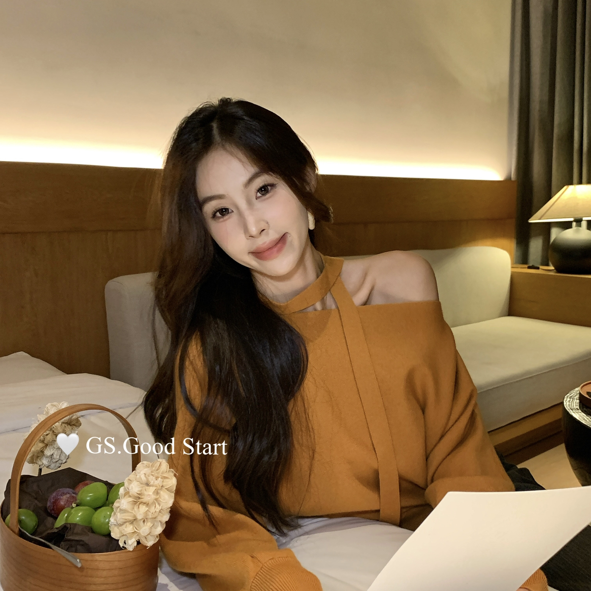 GSGOOD START～显瘦不挑人秋冬气质露肩飘带慵懒风显瘦针织小衫