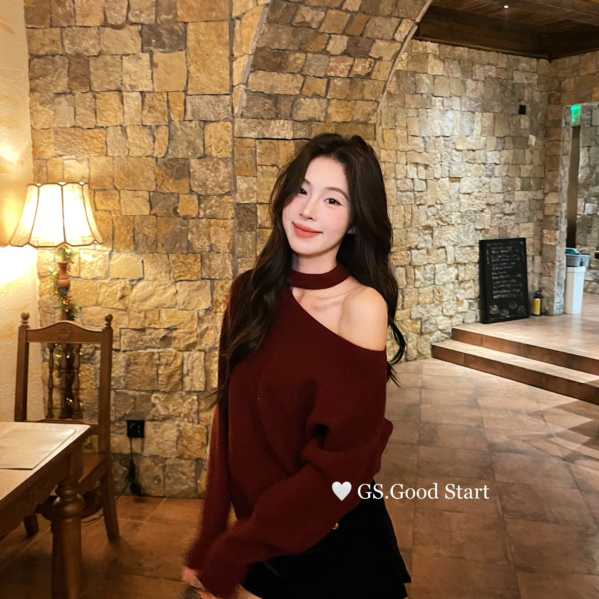 GS.GOOD START-客必拿包好卖的冬季气质挂脖露肩华夫格百搭针织衫