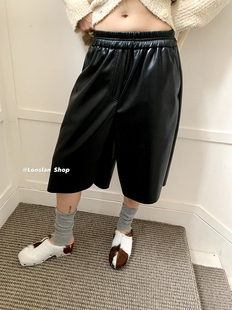 LONSLAN 2023秋冬新款百搭修身显瘦复古松紧带皮短裤中裤裤子女