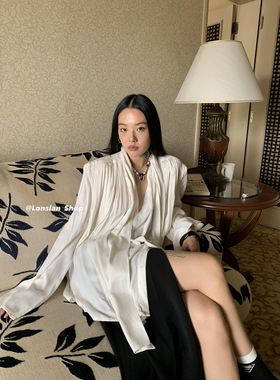 LONSLAN 2023早秋新款百搭修身打底外穿蝴蝶结飘带V口衬衫上衣女