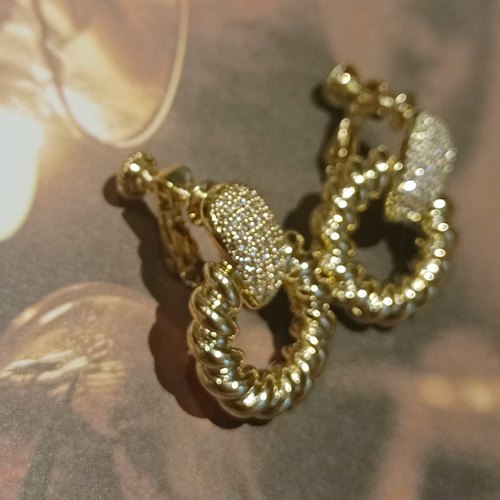 耳夹女高级感简约秋冬金属质感港风OL百搭无痛软垫螺丝螺旋夹耳钉