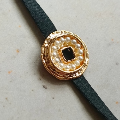 choker黑色细款法式复古招财金色钱币人造珍珠颈带小众设计短项链