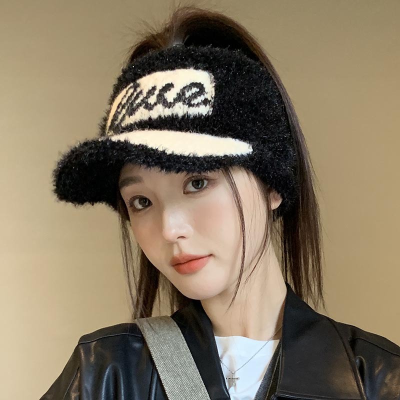 帽子女2025秋冬季空顶加绒厚护耳保暖鸭舌帽显脸小防寒针织毛线帽