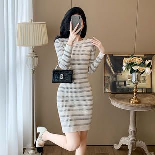 针织内搭毛衣连衣裙女秋冬小个子圆领条纹修身显瘦短款包臀打底裙
