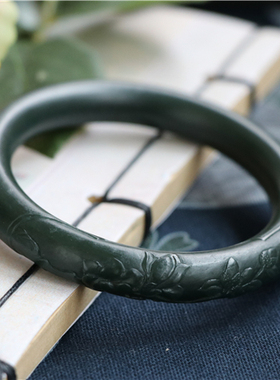 可定制《蓦兰》原创雕花款式参考和田黑青玉兰花雕花圆条手镯002