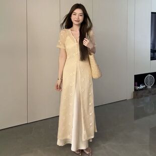 夏季2026新款女装胖mm温柔纯色吊带连衣裙+中长款钩花罩衫两件套