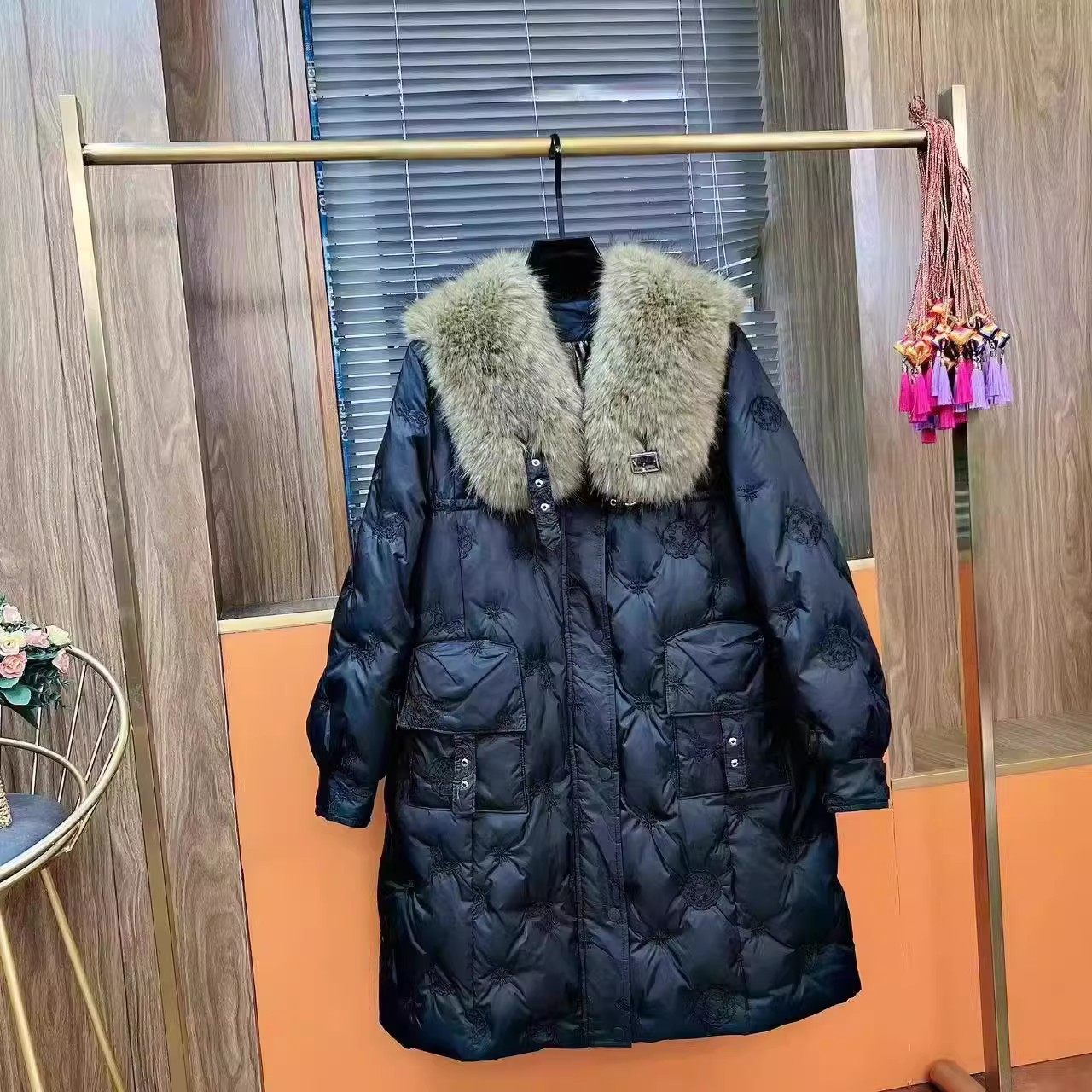 】2025新款羽绒服外套23032