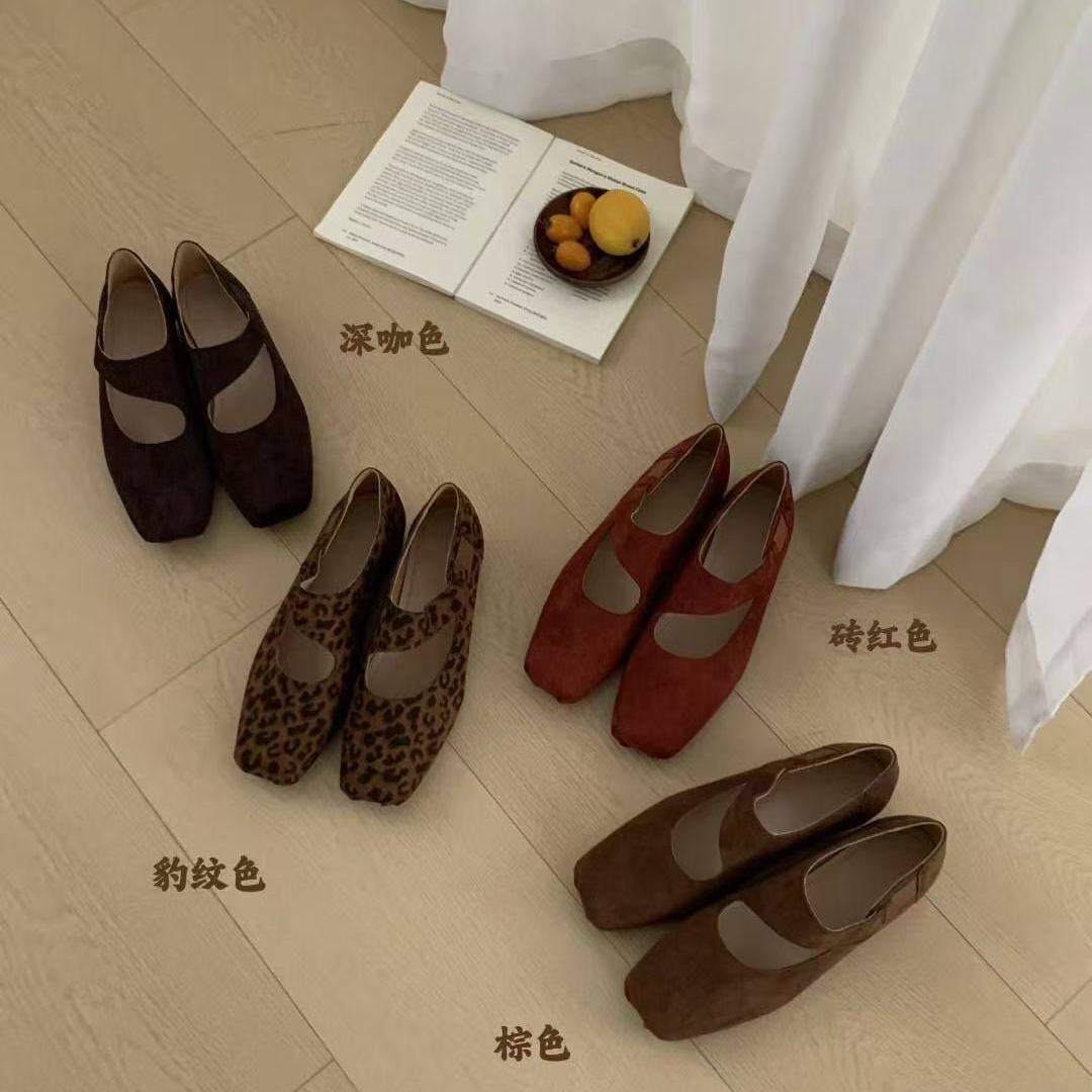 豹纹方头猪鼻子玛丽珍鞋
