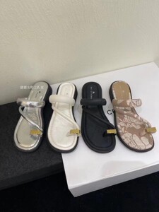 平底新中式国风凉拖套趾拖鞋女鞋子2024新款夏季复古海边度假凉鞋