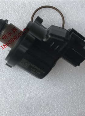 三菱帕杰罗 V73 V77 CFA203 节气门 怠速马达 电机 MD628174 日本