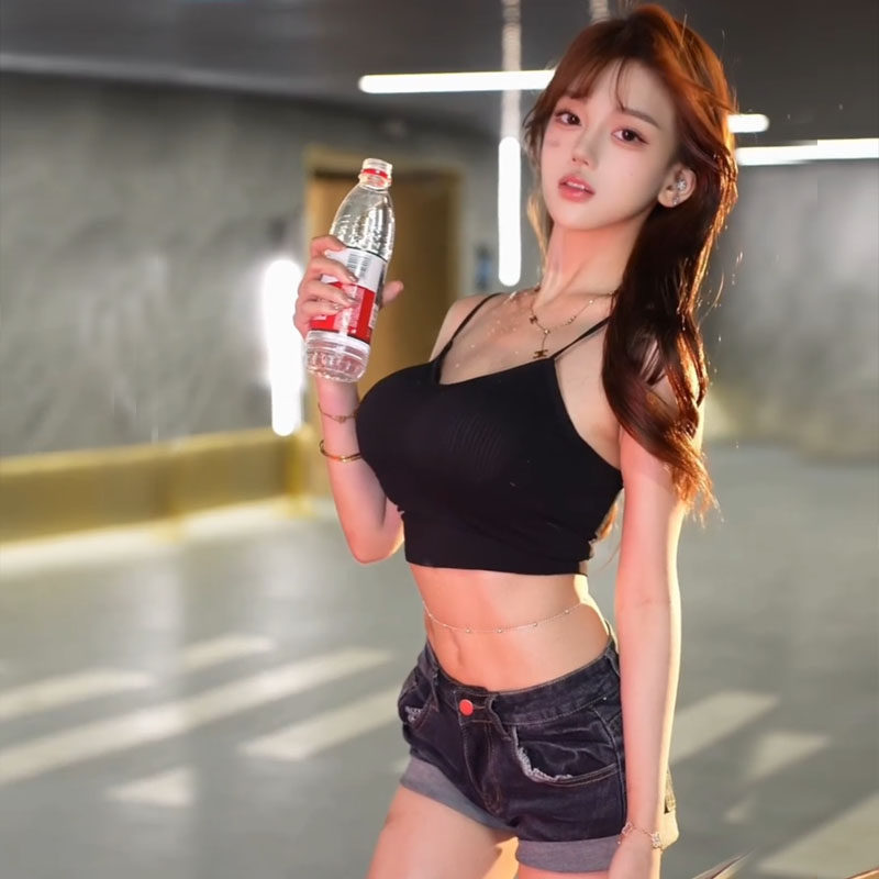 性感纯欲美式辣妹风吊带背心女百搭露脐短款上衣修身显瘦外出上衣