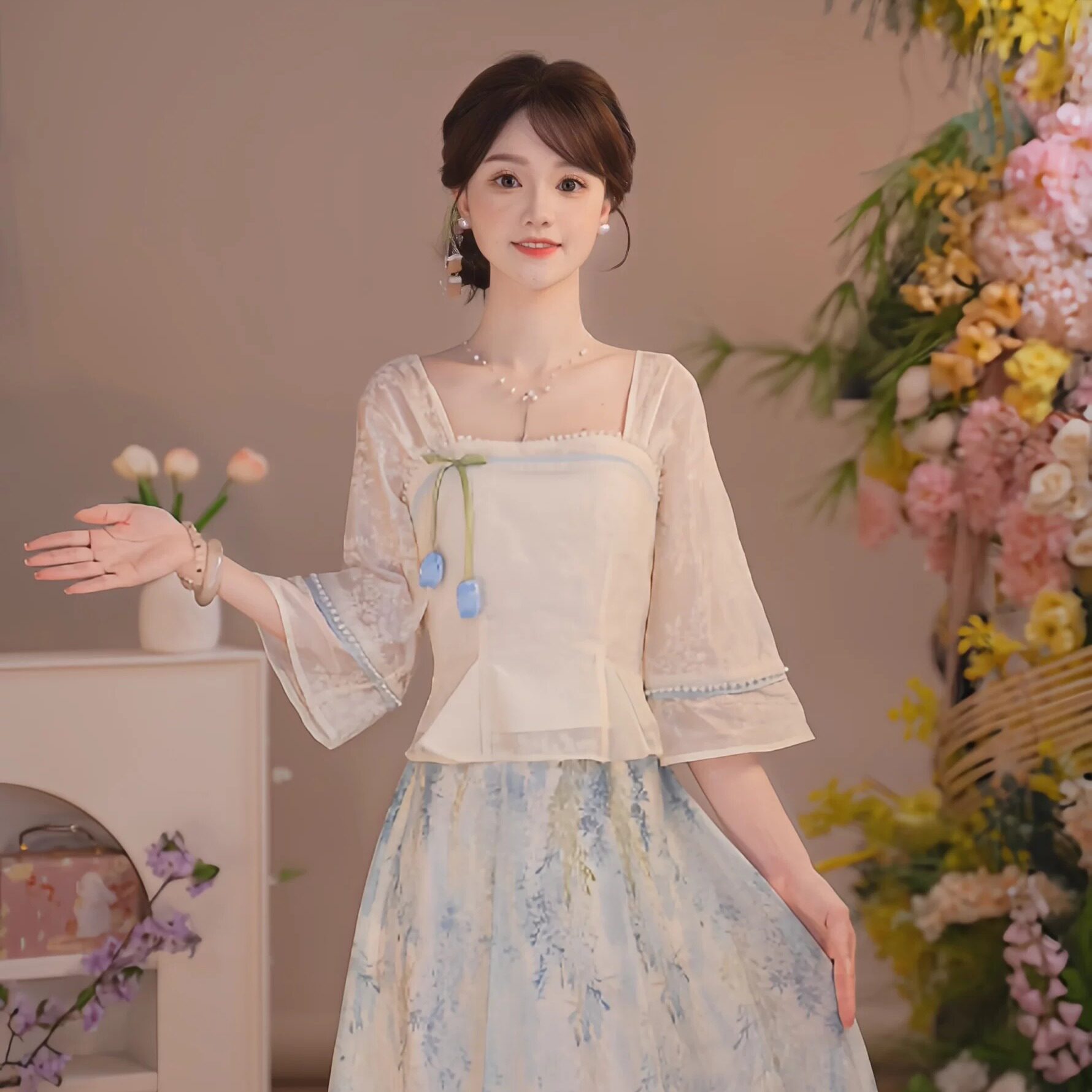 瑶西【白青郁香/白紫郁香】国风汉原创郁金香蕾丝刺绣上衣印花裙
