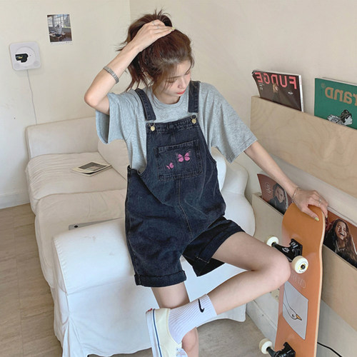 新款宽松洋气减龄蝴蝶刺绣短裤