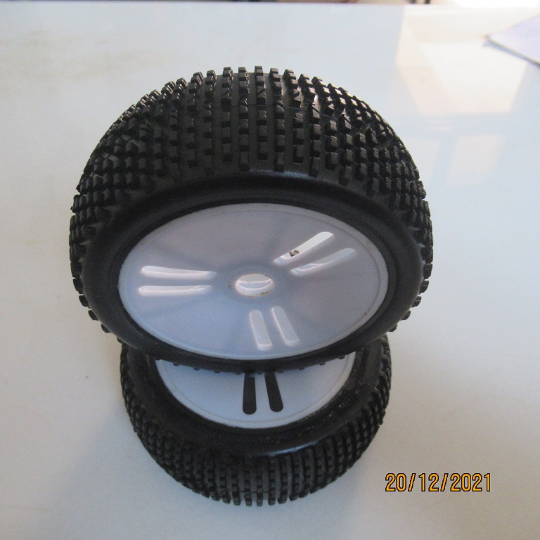 飞神  1：8  越野车 E9  buggy  用轮胎   312114