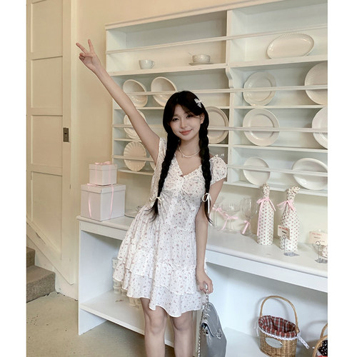 韩系白色碎花连衣裙女