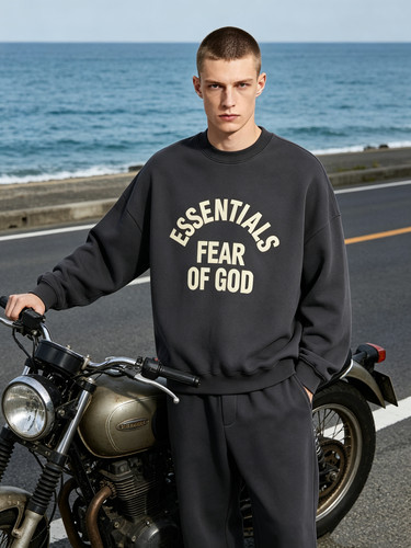 FOG ESSENTIALS FEAR OF GOD美式字母印花圆领卫衣男宽松休闲上衣