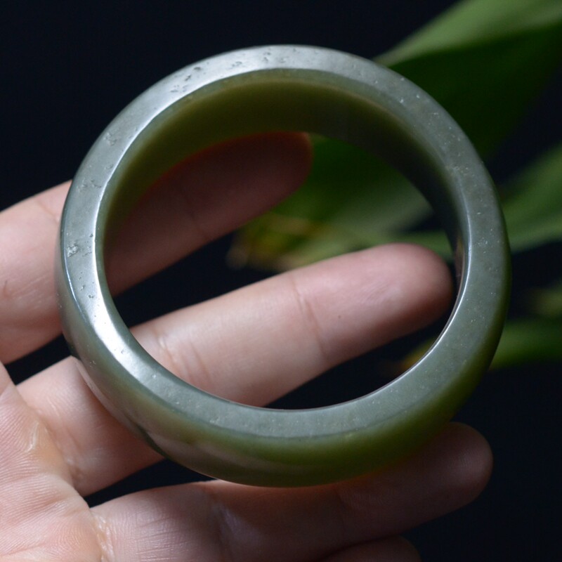 0g 新疆和田洒金皮油糯青玉籽料手镯(w0001)内径57