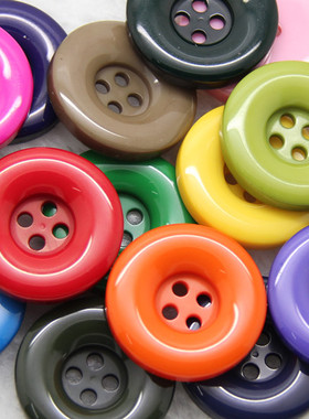 纽扣扣子 糖果色黑色四眼大圆边大衣扣毛衣扣 风衣扣外套扣开衫扣